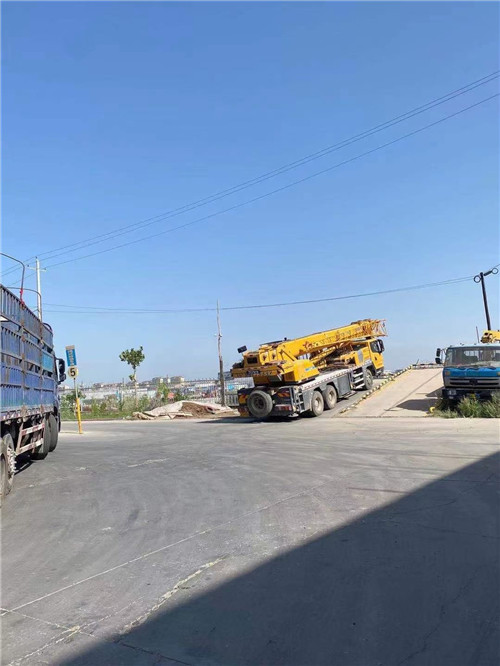 会昌县25吨吊车的租赁价格大概是多少？