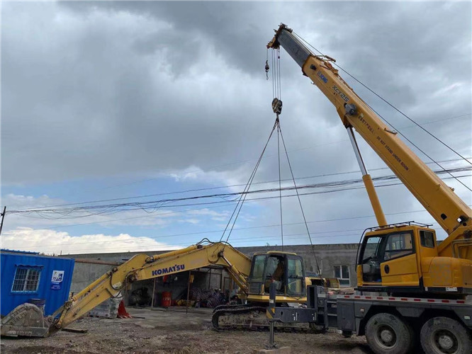 会昌县25吨吊车的工作半径是多少？